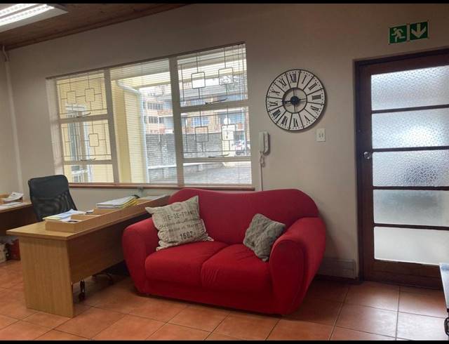 BUSINESS PROPERTY TO RENT IN NEWTON PARK